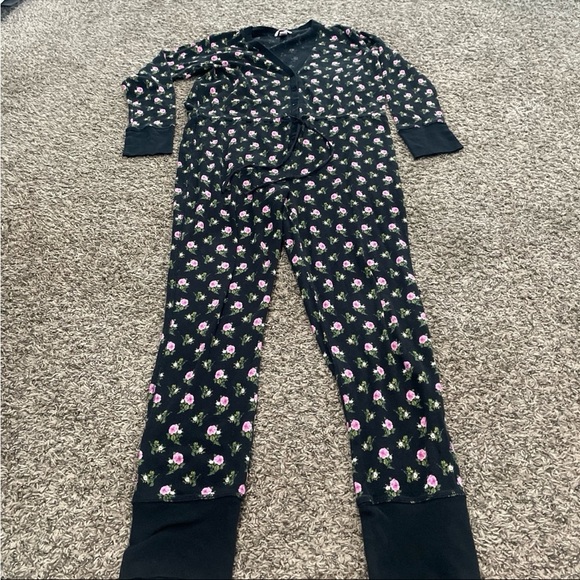 Victoria's Secret Other - Victoria’s Secret floral, thermal onesie, XL